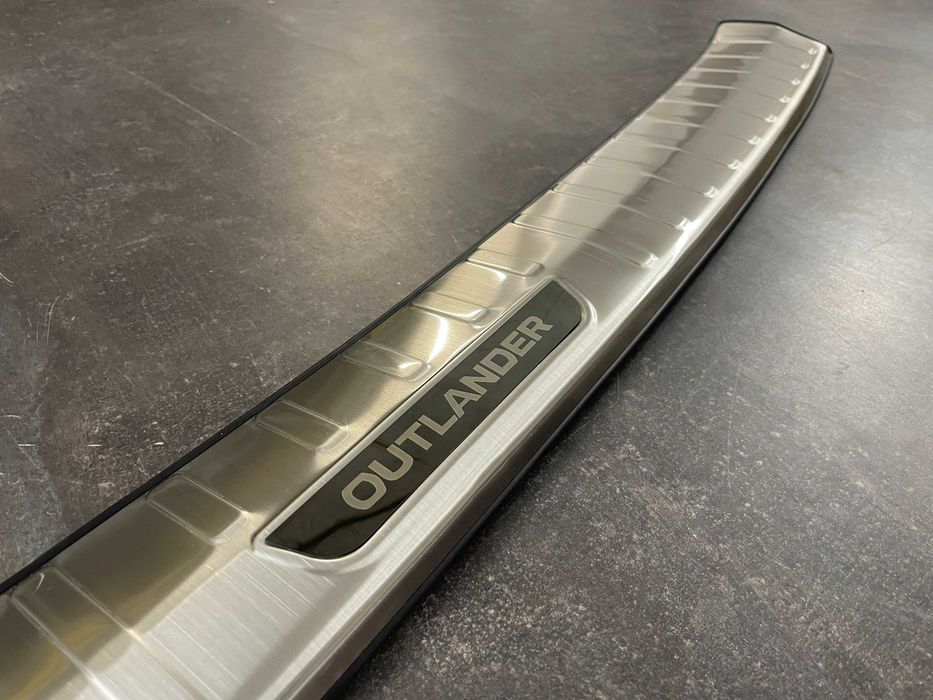 Mitsubishi Outlander 2013-2021 Накладка на задній бампер із загином