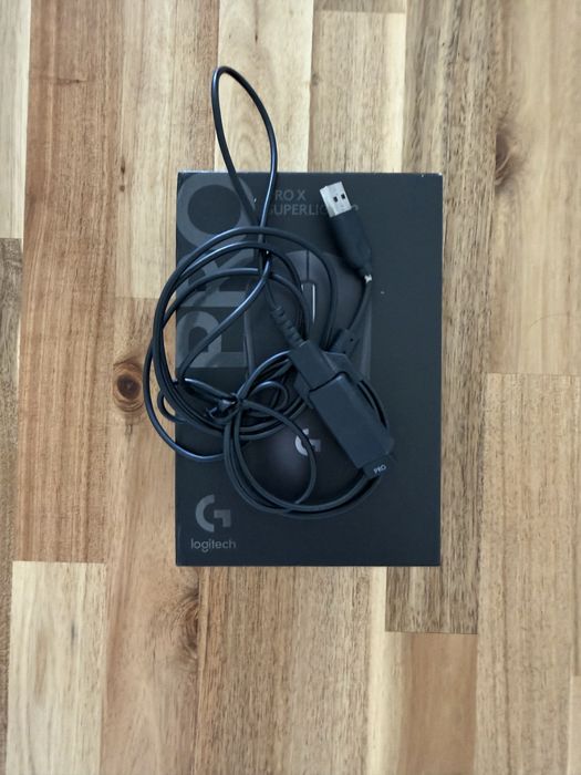 Logitech G Pro X Superlight Wireless Preto com Dongle USB