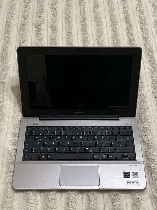 Нетбук Medion Akoya  S2218