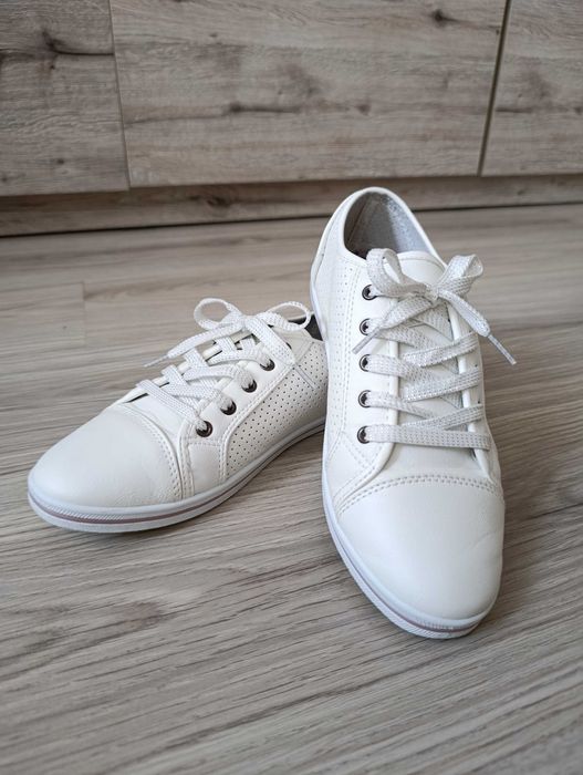 Białe trampki r.39 25,5cm