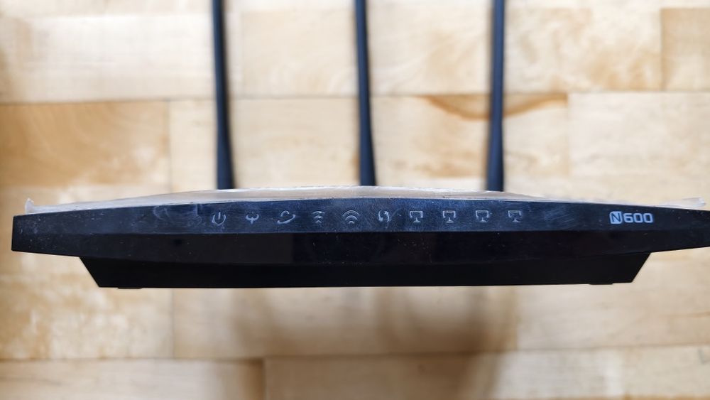 Ruter TP-Link TD-W 8980 N600