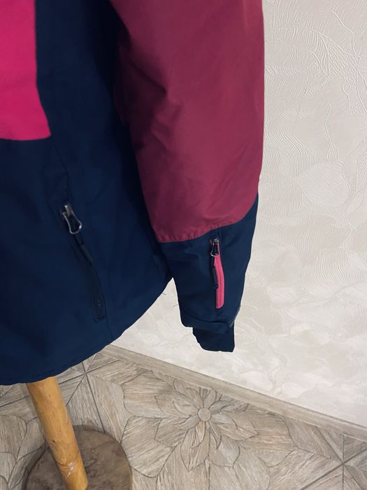 Костюм женский  лыжный раз. 36-38