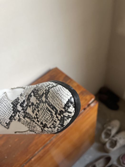 Стильні ботинки 38 розмір