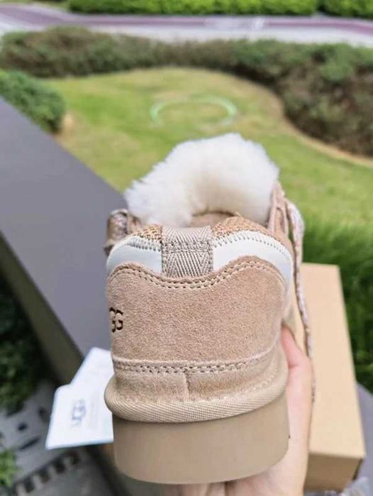 Buty śnieżne Ugg Lowmel R.37
