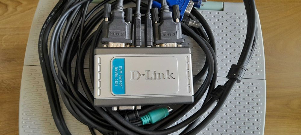 DLink KVM Switch DKVM2KU Almada, Cova Da Piedade, Pragal E Cacilhas • OLX Portugal
