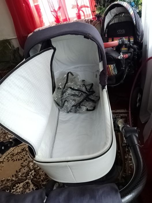 Продам дитячий візочок