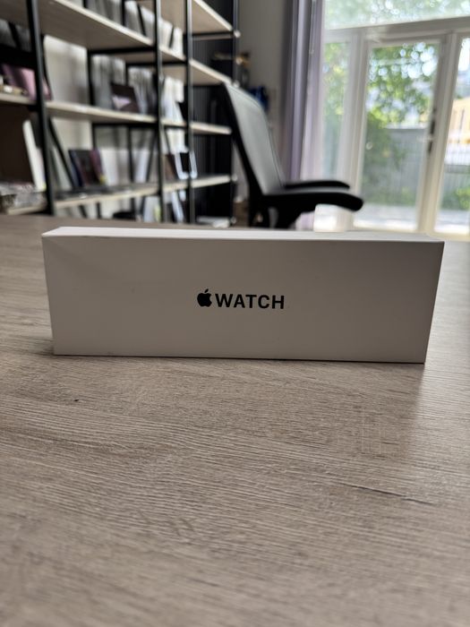 Apple Watch Watch SE 3 44mm Midnight Aluminum Case with Midnight Sport Band M/L з підтримкою eSIM. Нові