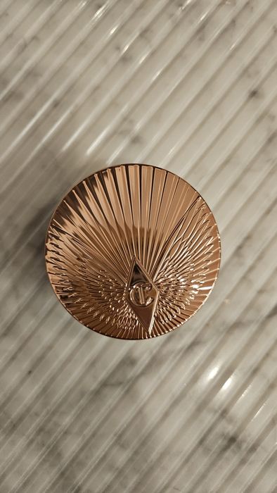 Charlotte Tilbury, Airbrush Flawless Blur Loose Powder
