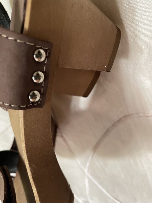 Nowe naturalne sandały r 38