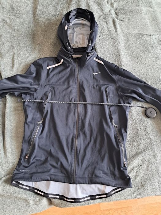 Nike running storm fit