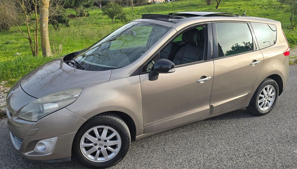Renault Scénic 1.5 dCi Dynamique S EDC