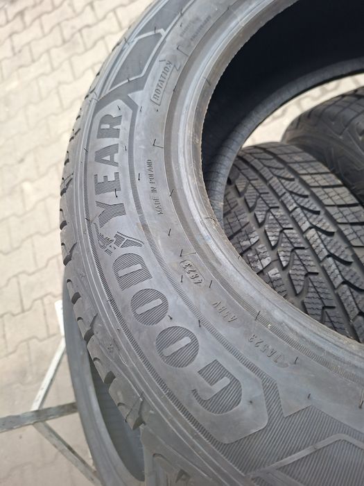Nowe Opony Zimowe 205/65R16C Goodyear UltraGrip 205/65/16C 4 Szt