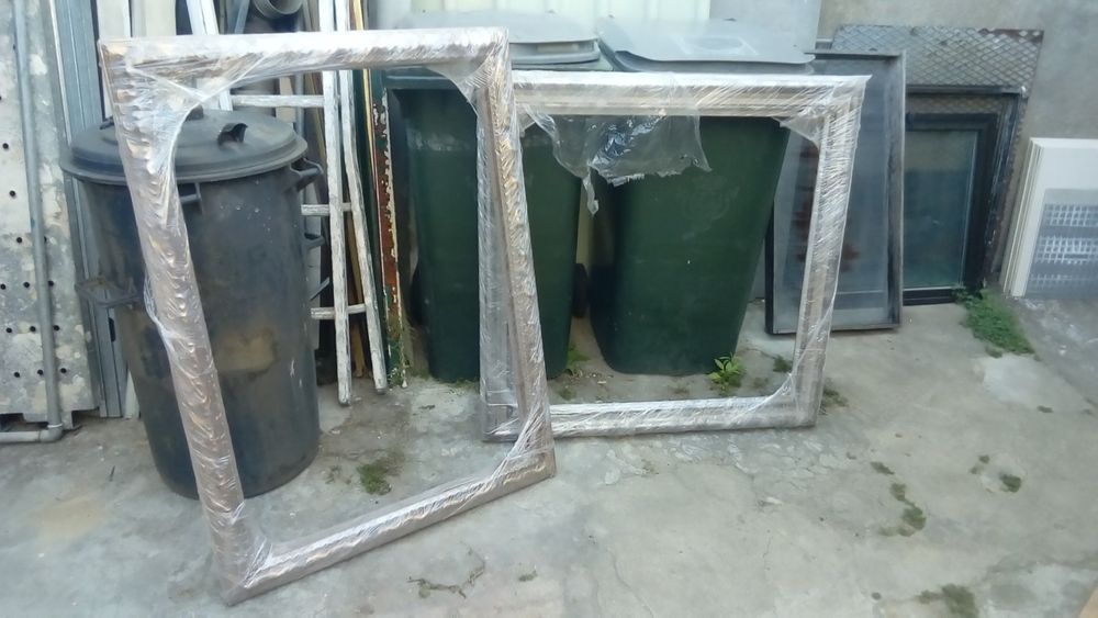 Golden Frames. New.64586296609282121