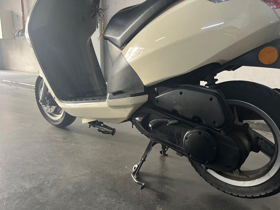 Mota Peugeot Vivacity