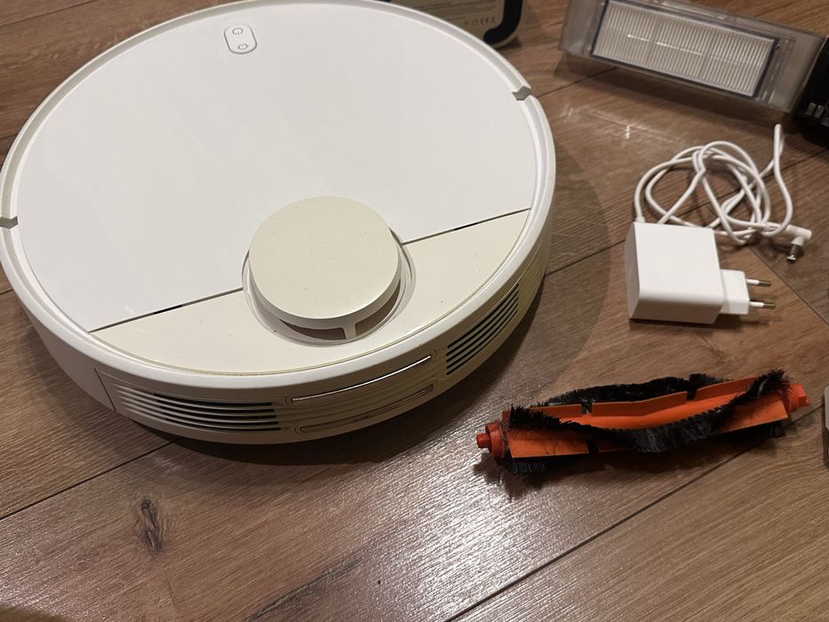 Миючий робот пилосос xiaomi robot vacuum mop p