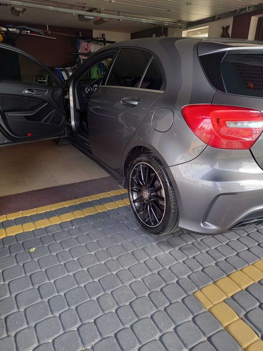 Sprzedam Mercedesa A 250 AmG Salon Pl osoba prywatna Rezerwacja