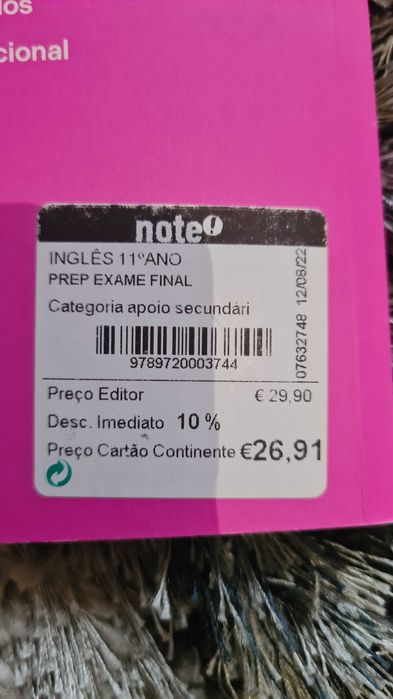 Livro de preparação para o exame de inglês