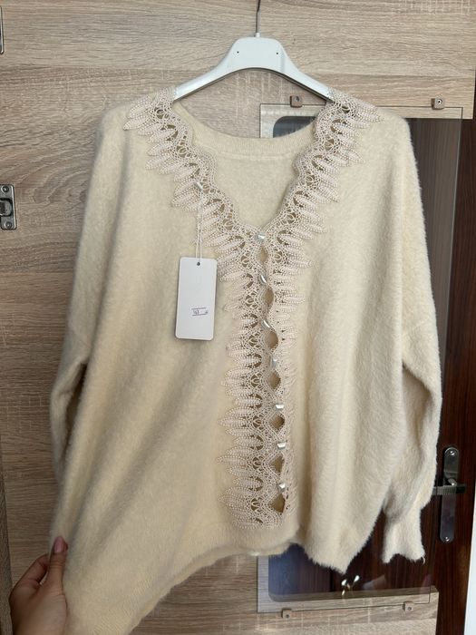 Sweter alpaka sweterek beżowy puszysty gipiura