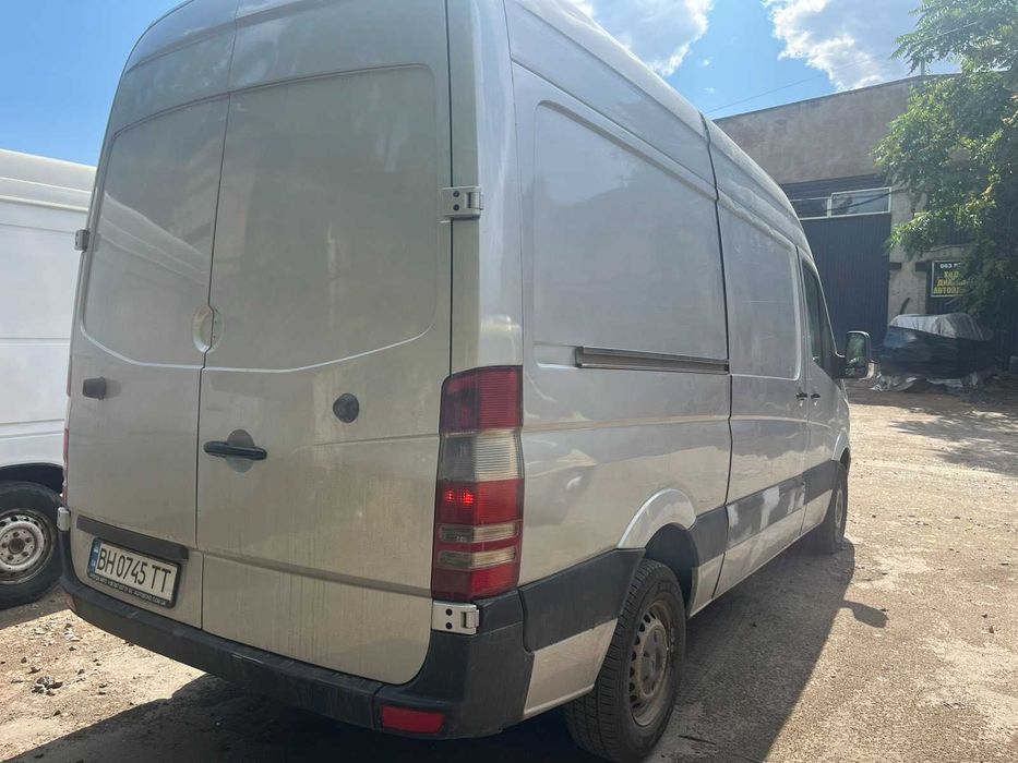 Аренда грузового буса Спринтер 906 средняя база  АВТОМАТ КОНДИЦИОНЕР