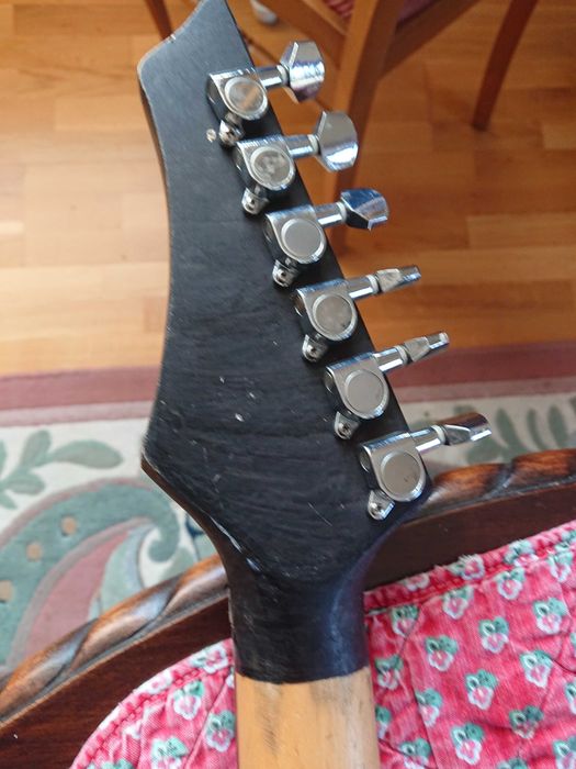 Gitara projekt do wykończenia