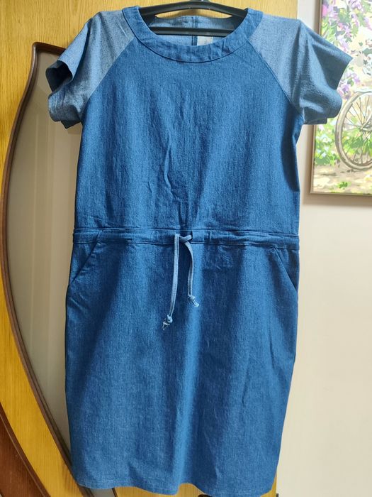 Сукні розмір 48-50