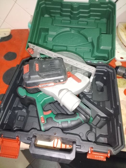 Vendo serra circular 20v Parkside nova