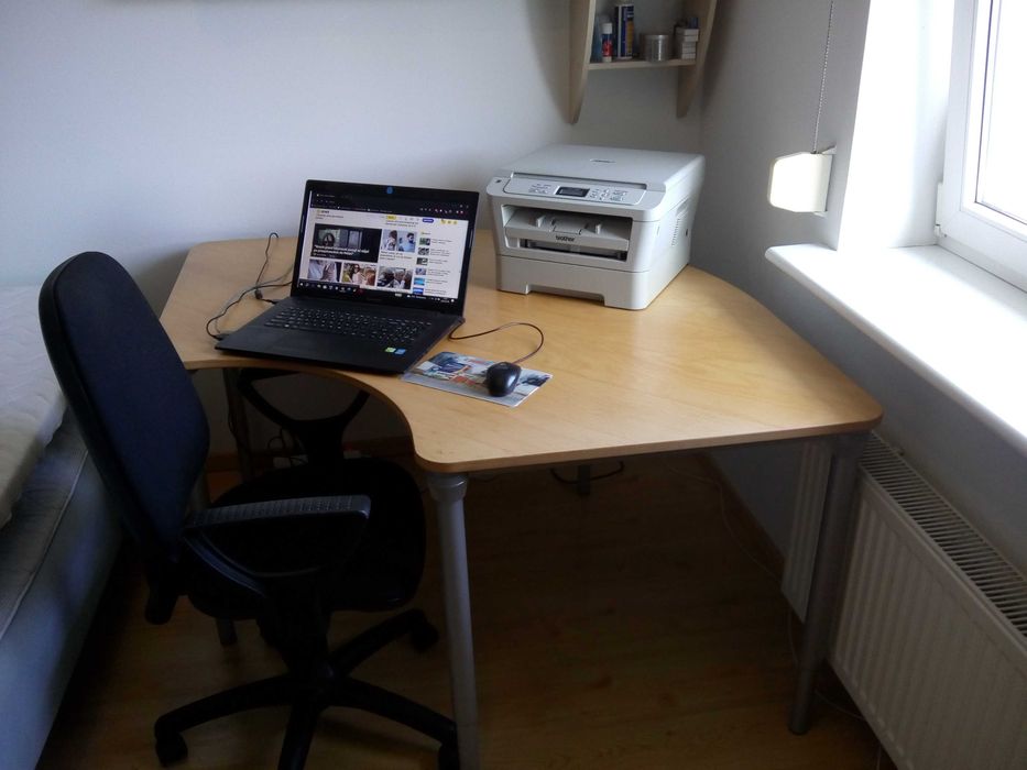 Biurko narożne 130 x 130 IKEA brzoza naturalna okleina