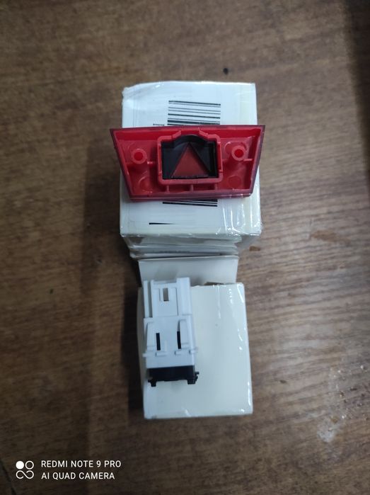 Кнопка аварийки Peugeot 107 Citroen C1 Aygo Пежо 107 Ситроен с1 Айго