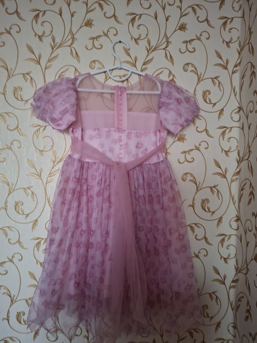 Сукня для дівчинки