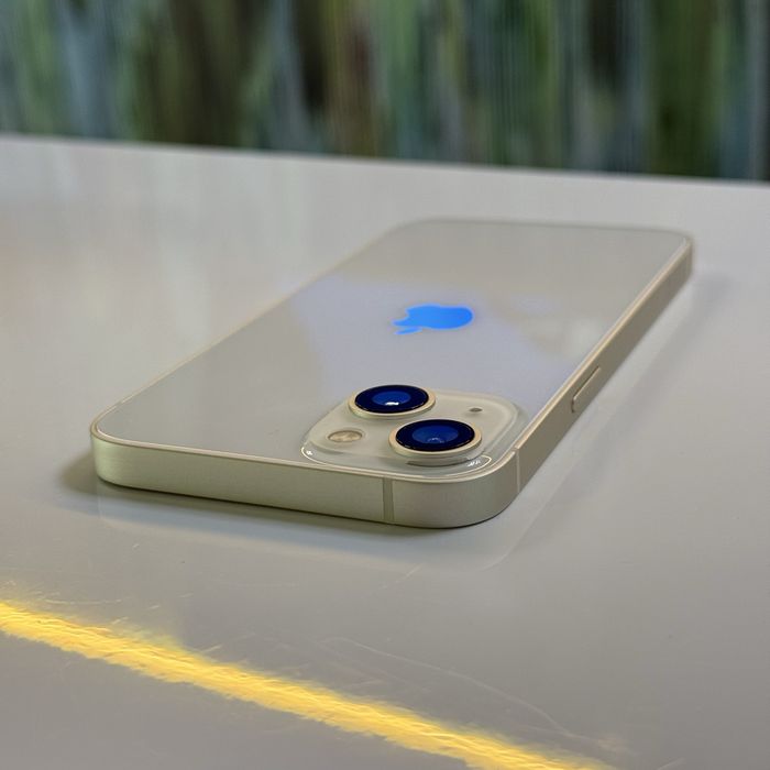 Айфон Apple iPhone 13 Starlight 256 GB Білий Neverlock ГАРАНТІЯ