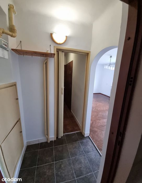 Jasna i ciepła kawalerka, 23,72m2, blisko komunikacja miejska i sklepy