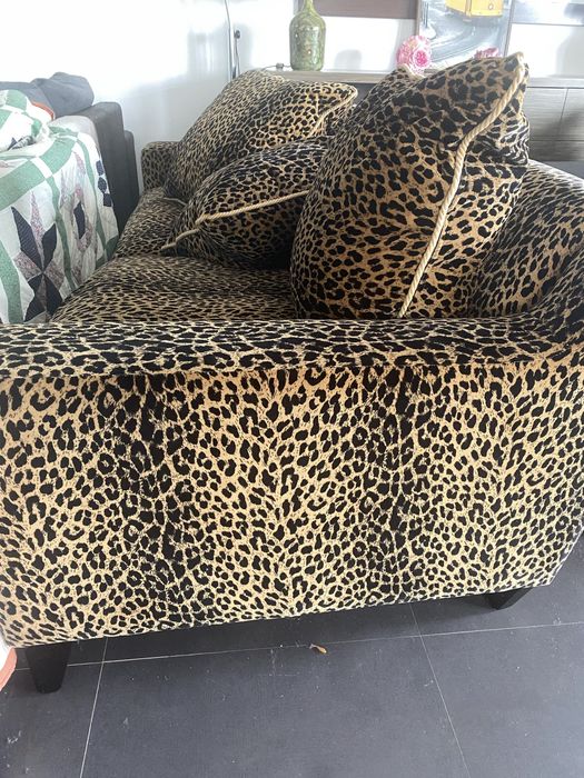 Sofa pele leopardo