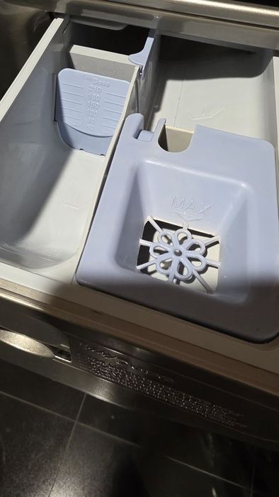 Máquina de Lavar Roupa - Ariston Hotpoint 9Kg