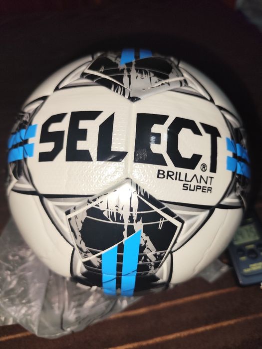 Футбольний м'яч Select Brillant Super, розмір 5 , вага 450 грам