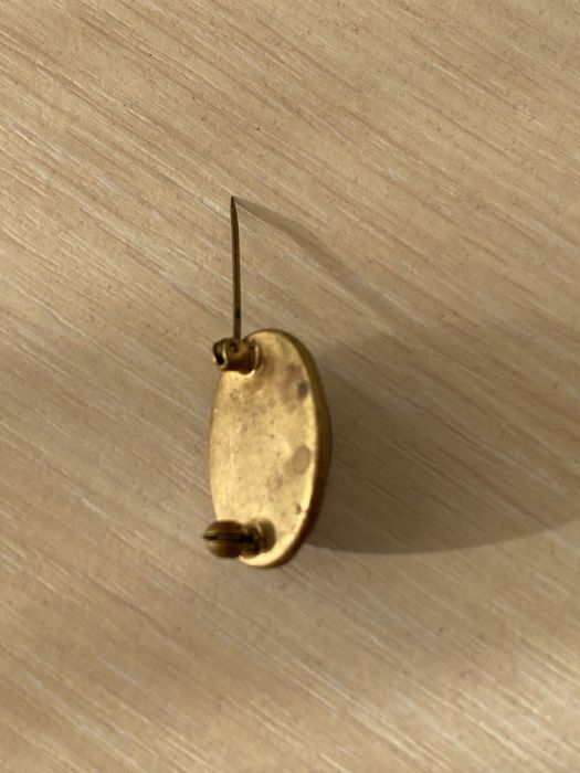 Брошка вінтажна з пекінським склом