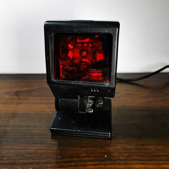 Сканер штрих-кодов / Honeywell QuantumT MS3580