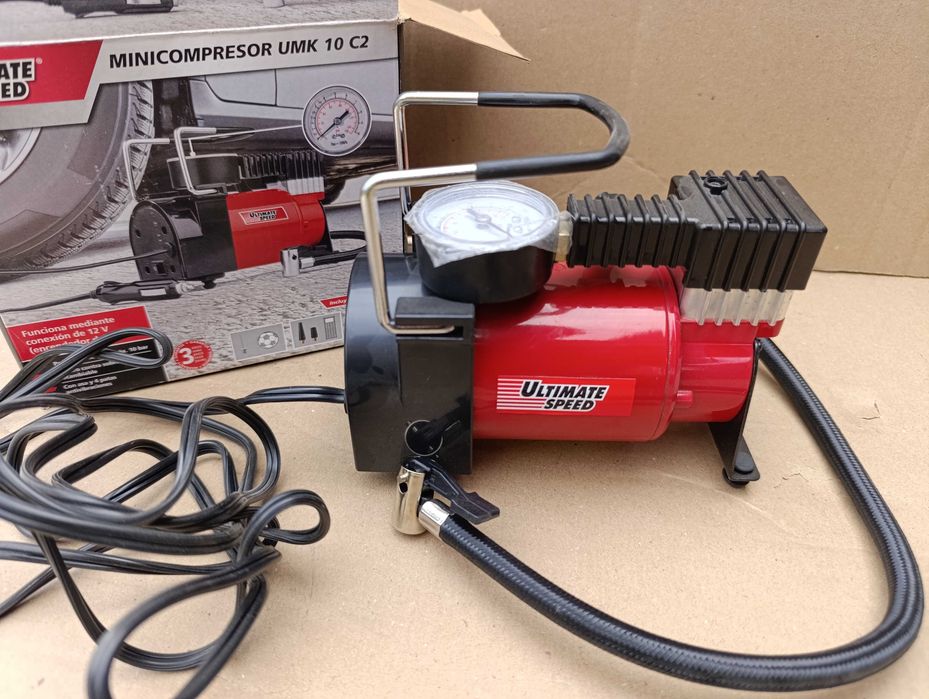Kompresorek 12v kompresor sprężarka pod zapalniczkę samochodową 12V UltimateSpeed Powystawowy