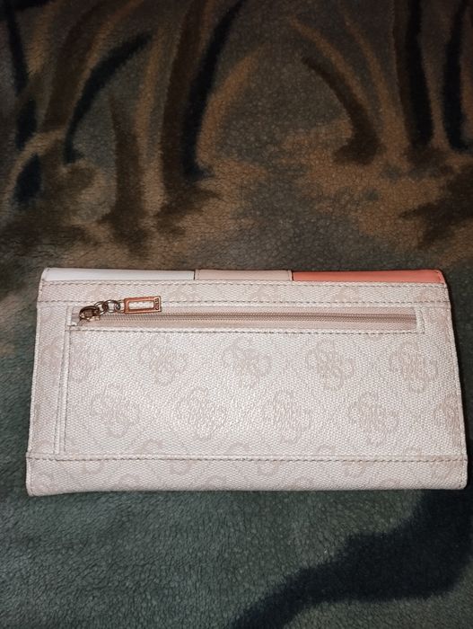 Guess женский кошелек