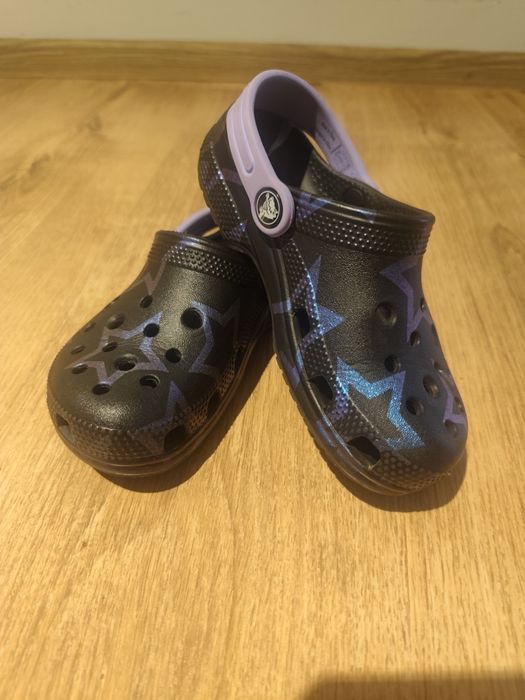 Sandały chodaki Crocs C12 29-30 Gwiazdki