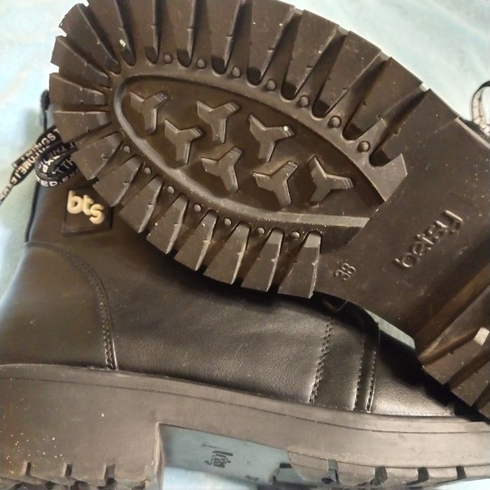 Черевики жіночі 38 розмір(24,5 см устілка)