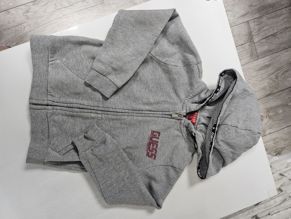 Bluza chłopięca rozpinana szara Guess rozm 5 lat 110
