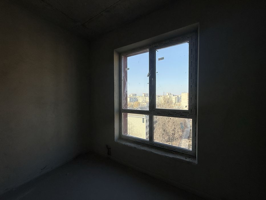 Продаж 1 кім. Трускавецька, 48 в зданому будинку