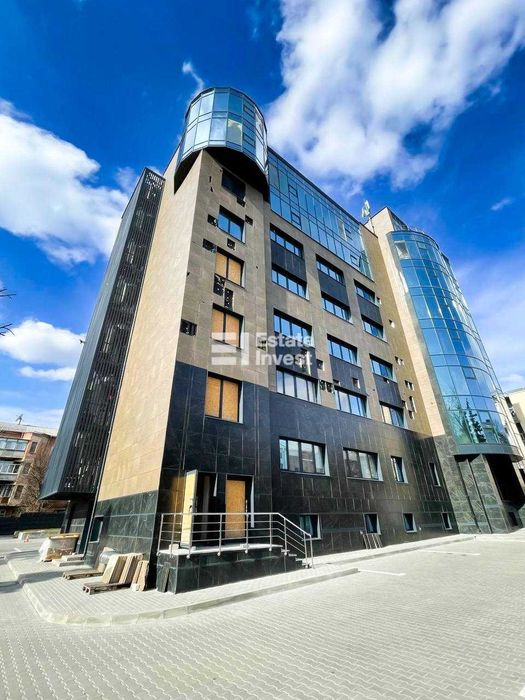 Здам офіс по вул. Манізера,  8, БЦ Rotunda Hall