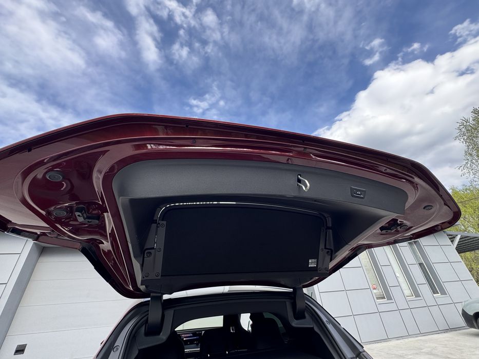 BMW iX 2023 електрична