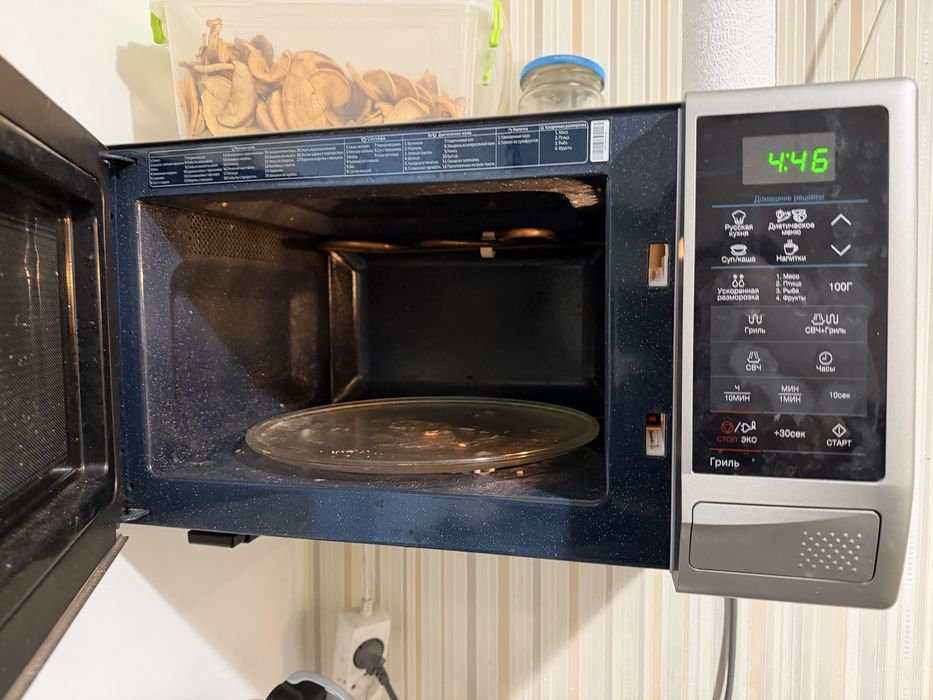Мікрохвильовка Samsung