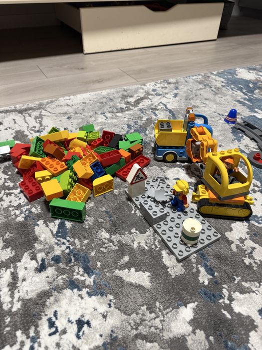 6 наборів Lego Duplo