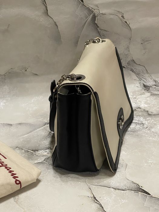 Кожаная сумка Ferragamo Оригинал