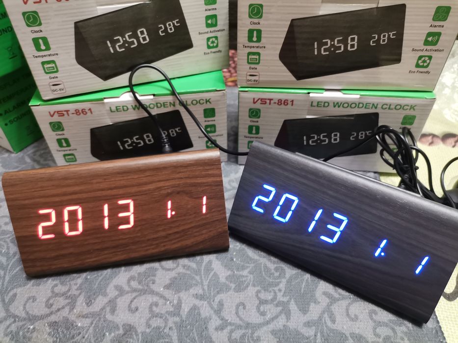Часы от батареек‼️ и сети  в форме деревянного бруса Дата Температ