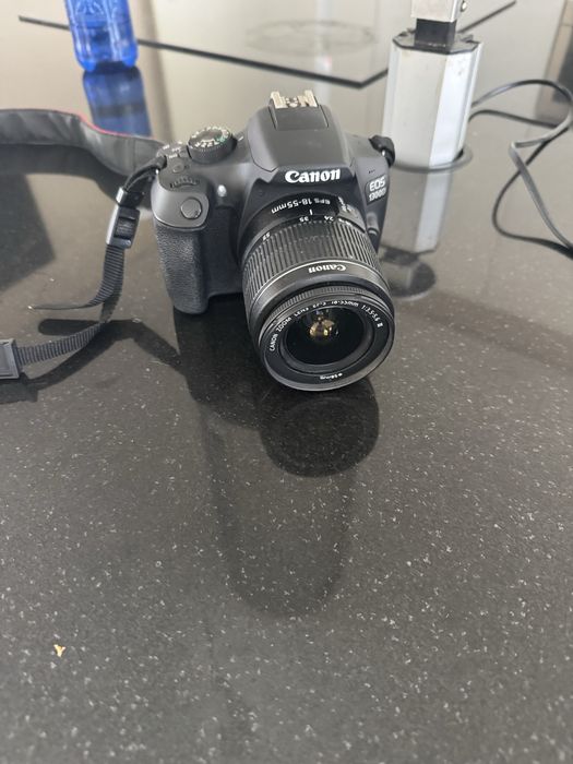 Maquina fotografica canon 1300D