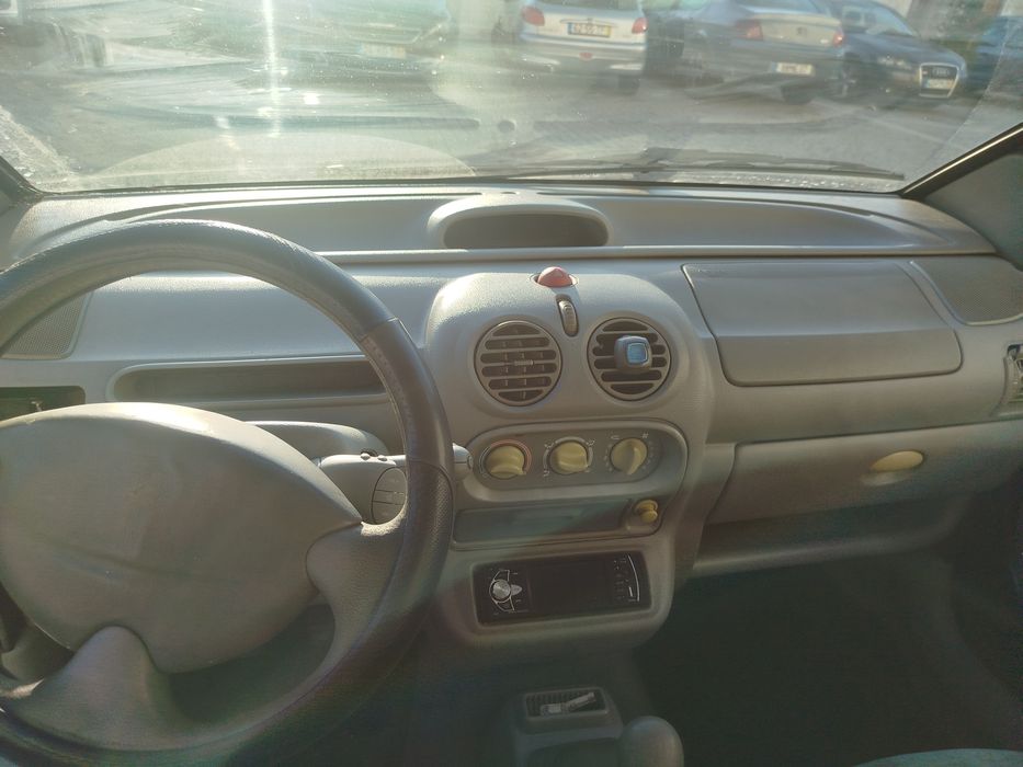 Renault Twingo ano 2000